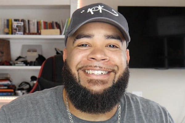 Artofkickz Net Worth: Bio, YouTube Career, Girlfriend, Height, and Weight