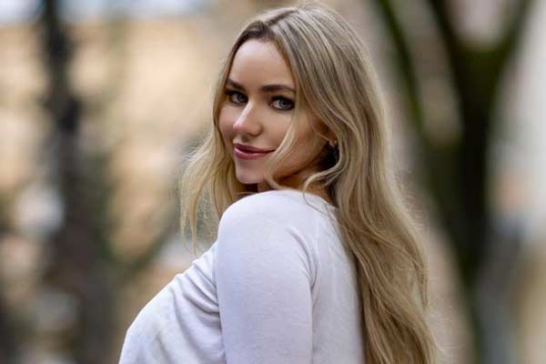 Neringa Kriziute: Bio, Age, Net Worth, and Gorgeous Talented Painter