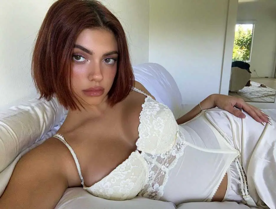 Kelsey Calemine